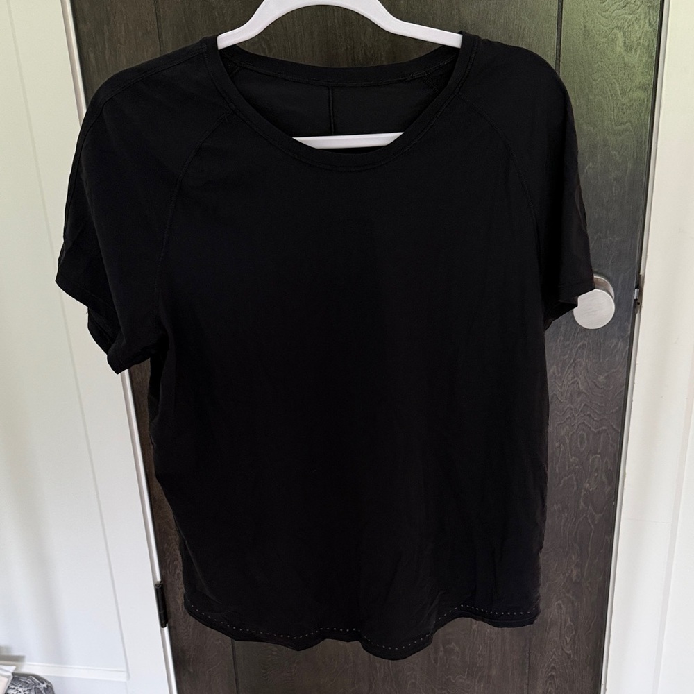 lululemon athletica Black Short Sleeve Tee